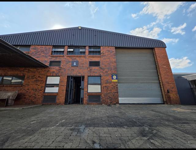 489M² WAREHOUSE TO LET IN CITY DEEP